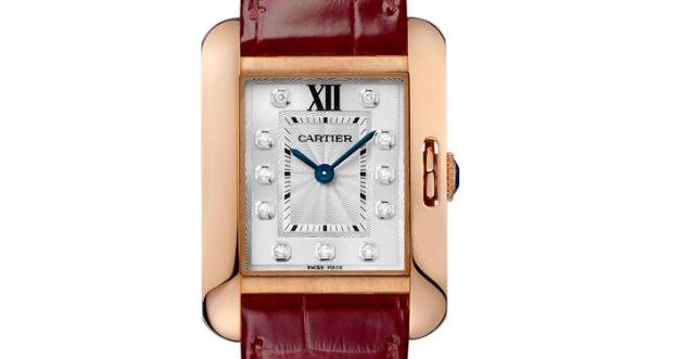 The 30.2*22.7 mm copy Cartier Tank Anglaise WJTA0007 watches have silver-dials with diamond hour marks.