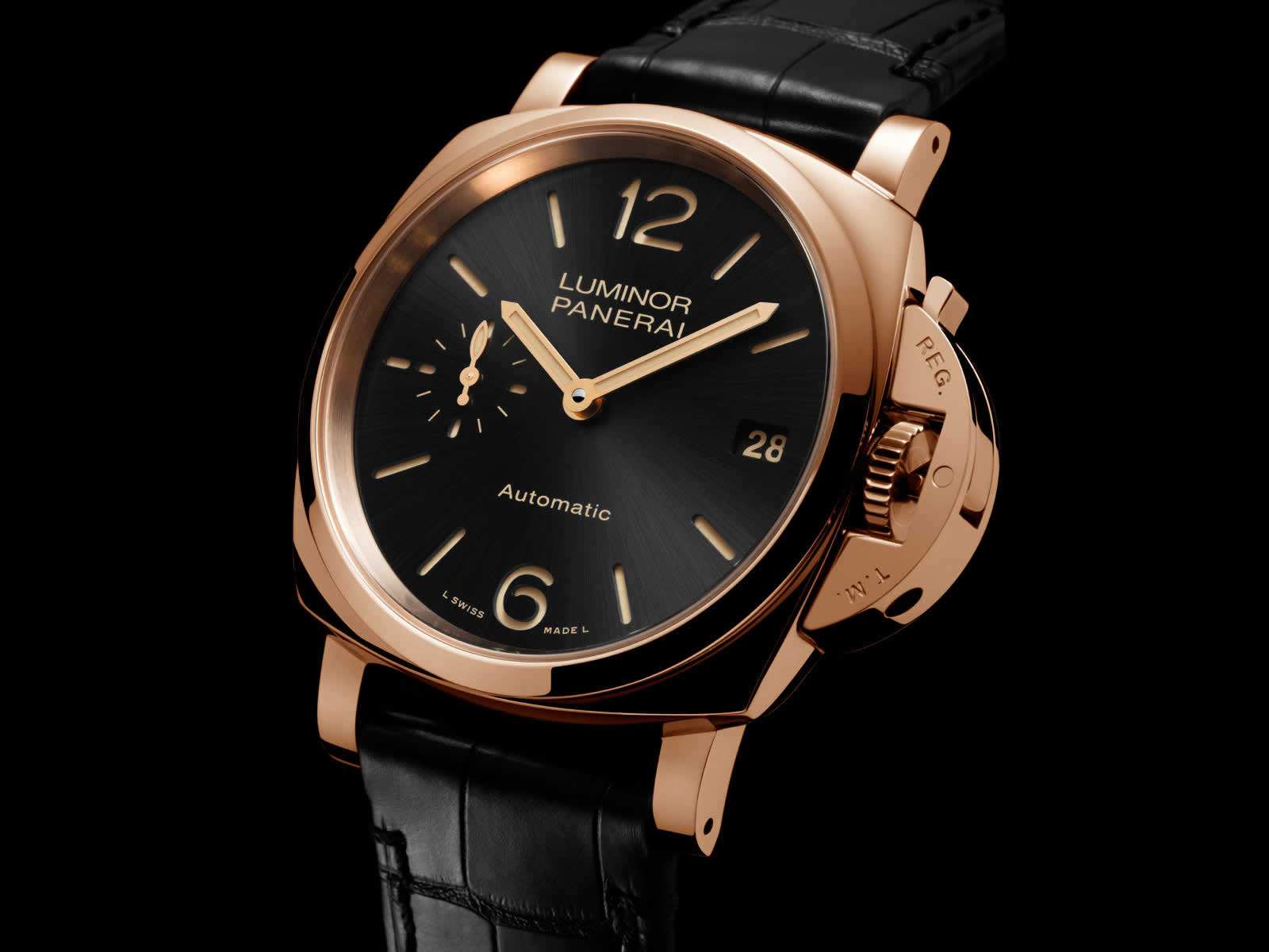 The 38 mm copy Panerai Luminor Due PAM00908 watches have black dials.