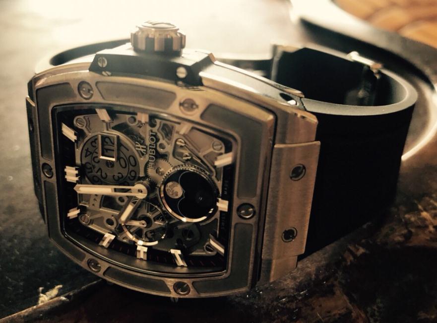 The 42 mm fake Hublot Spirit Of Big Bang 647.NX.1137.RX watches have skeleton dials.