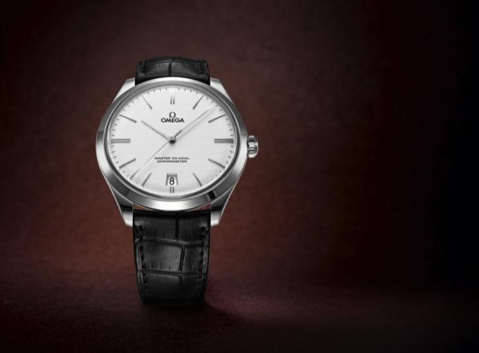 The 18k white gold fake Omega De Ville watches are made from 18k white gold.