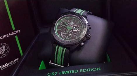 The 42 mm replica TAG Heuer Formula 1 CR7 CAZ1113.FC8189 watches have black dials.