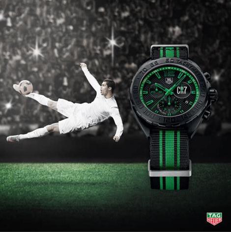 The unique fake TAG Heuer Formula 1 CR7 CAZ1113.FC8189 to pay a tribute to Cristiano Ronaldo who has got FIFA Ballon d'Or award for three times.